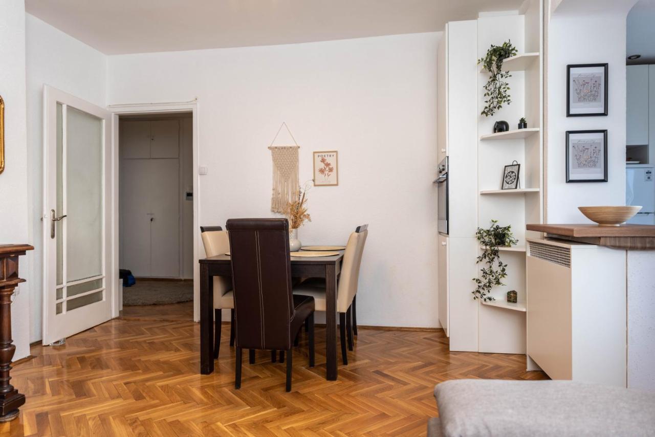 Sweet House Parlament Lejlighed Beograd Eksteriør billede